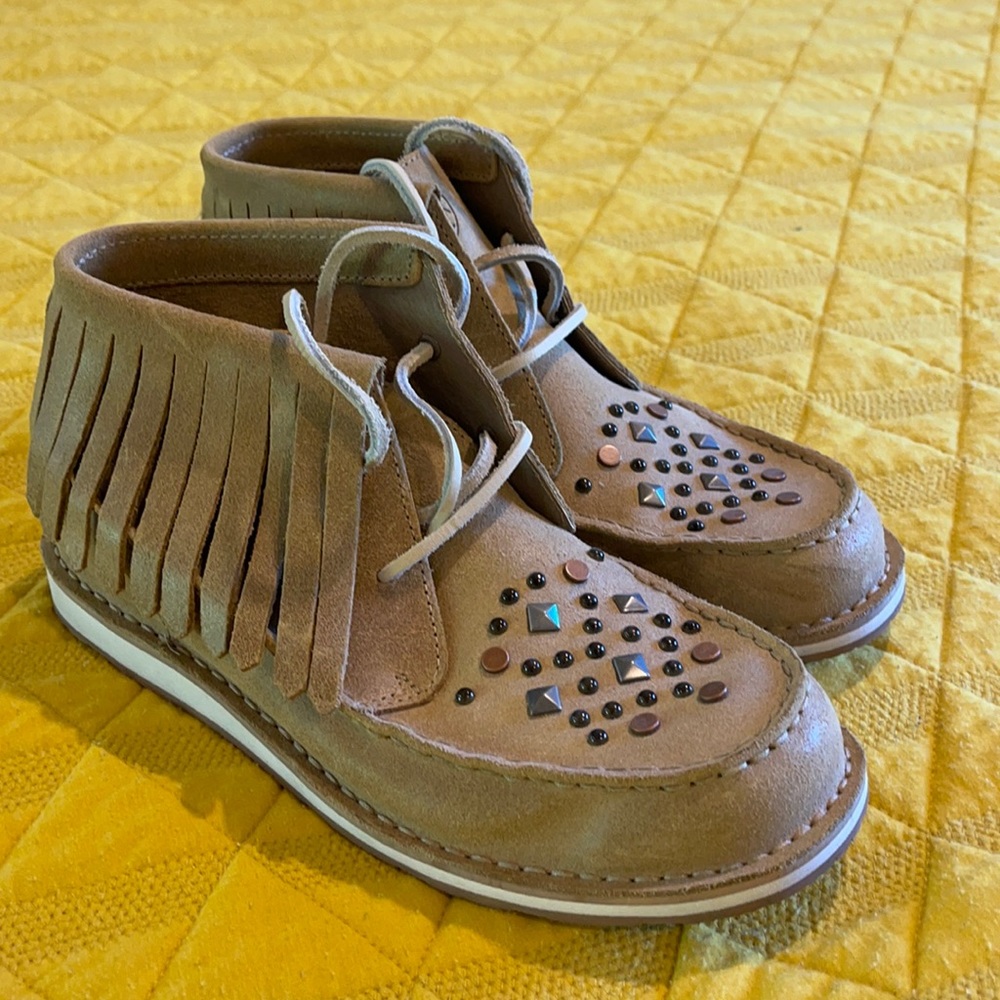 Ariat shoes